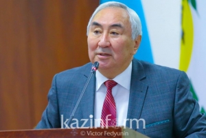 Президент сайлауы: Жигули Дайрабаев Орталық сайлау комиссиясына құжаттарын өткізді